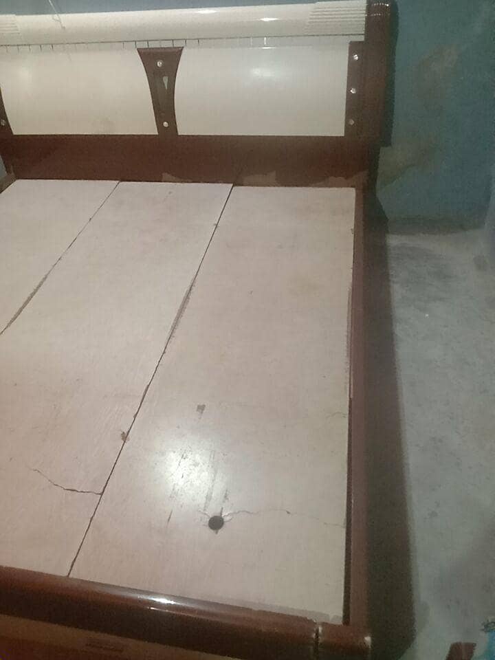 king bed 0