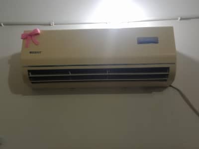 Orient 1.5 ton AC