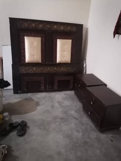 Double Bed with 2 Side Tables, Dressing Table