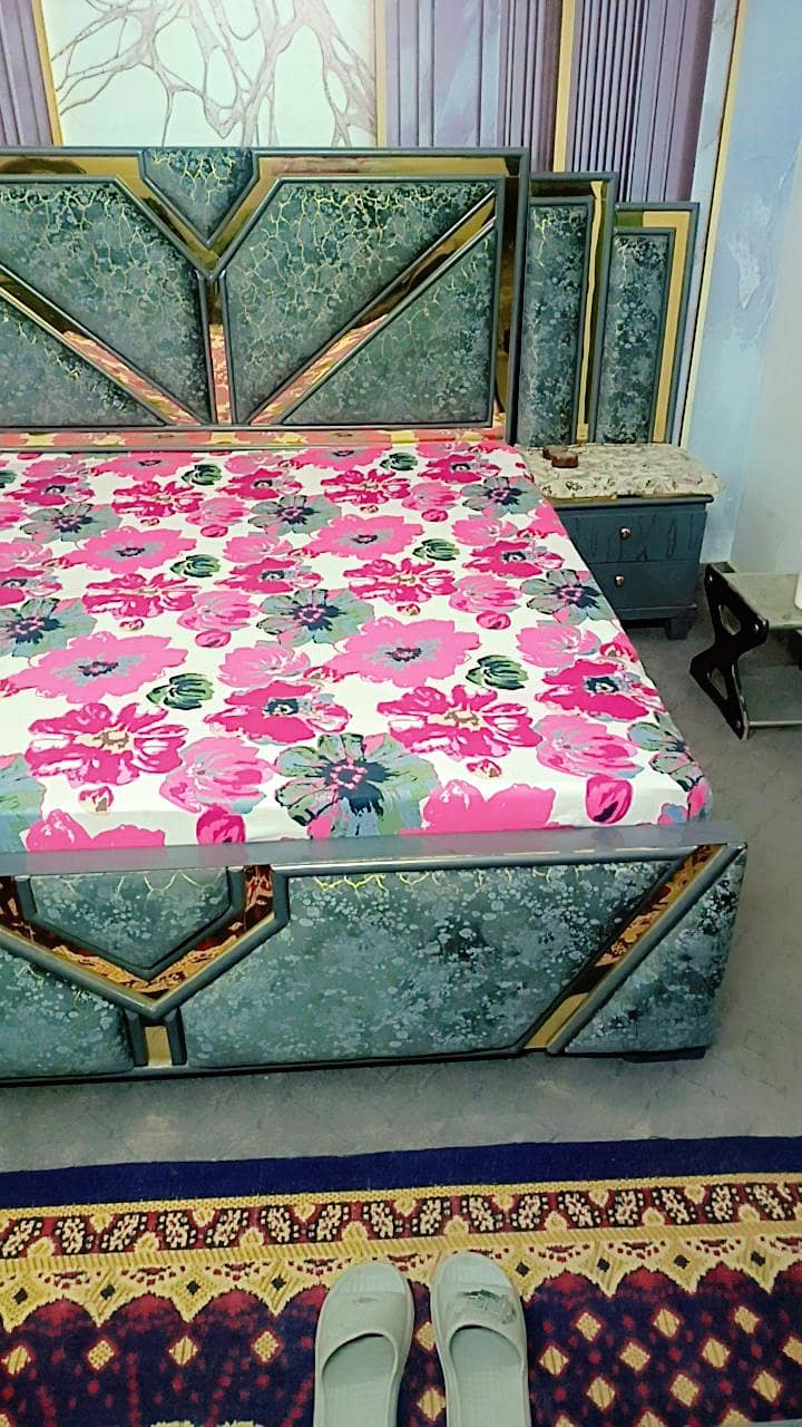 bed  side table dressing 7