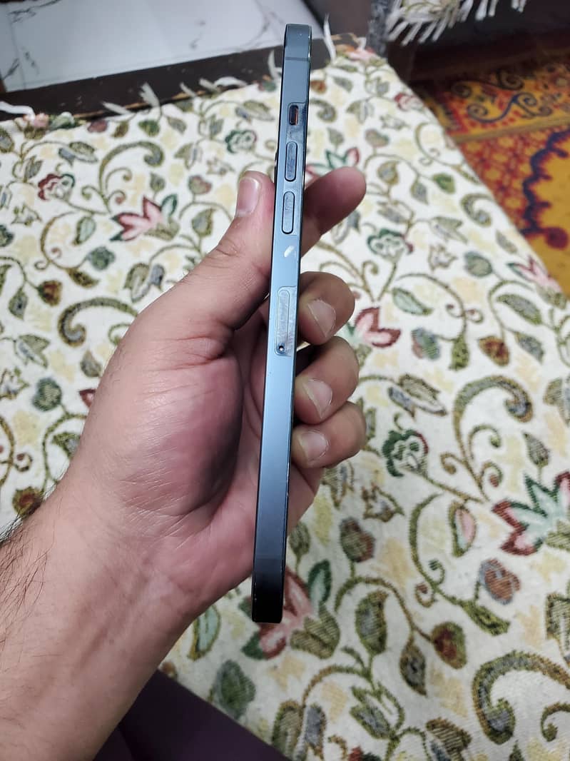 IPhone 12 Pro Max 6