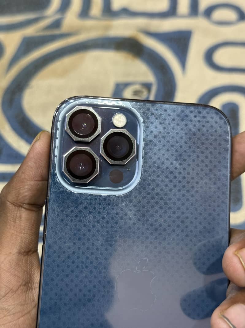 iphone 12 pro max 1