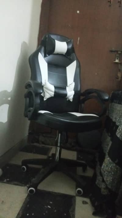 Black and white beautiful gaming chair