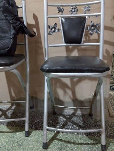 folding chairs