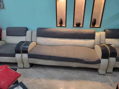 3/1/1 sofa set.