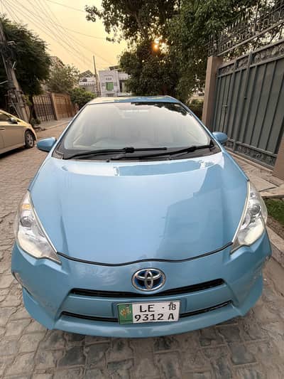 Toyota Aqua 1st Owner  (urgent 4 sale)