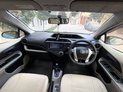 Toyota Aqua 14/18 push 1st Owner  (urgent 4 sale)