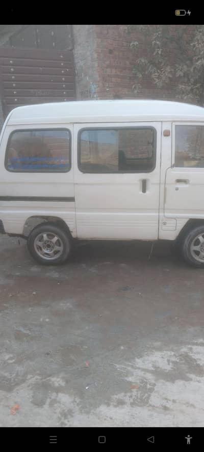 Suzuki bolan carry debba old model everything is ok tyres in good con