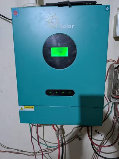 tesla  inverter pv 5000,used in excellent Condition, with battery
