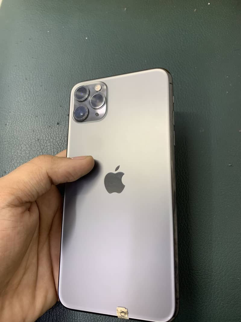 iPhone 11 Pro Max 5