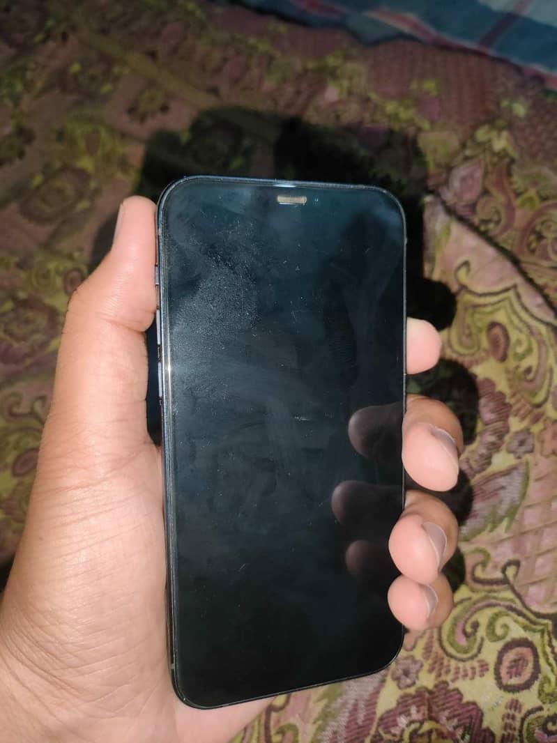 Iphone 12 4
