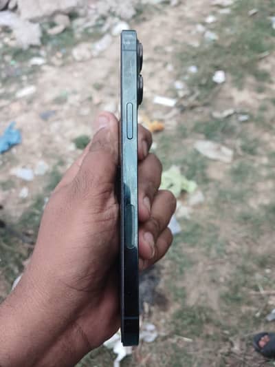 I phone 13 pro max 128 gb