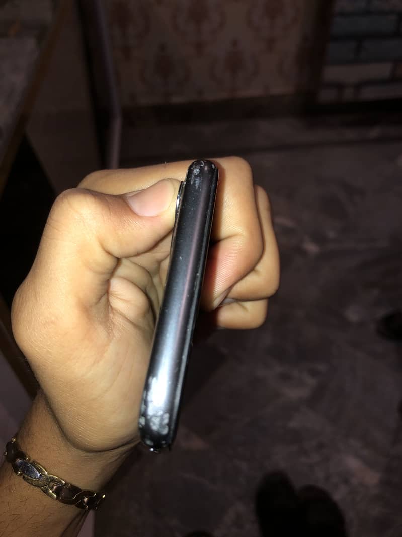 iPhone 11 17