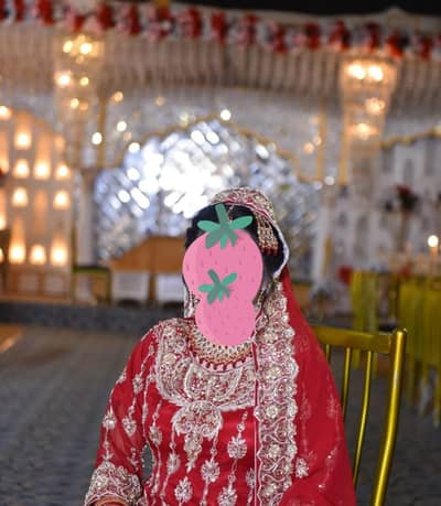 Barat Lehnga and jewelry