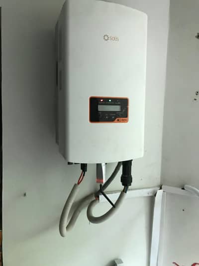 Excellent condition 12kwH Solis ongrid inverter
