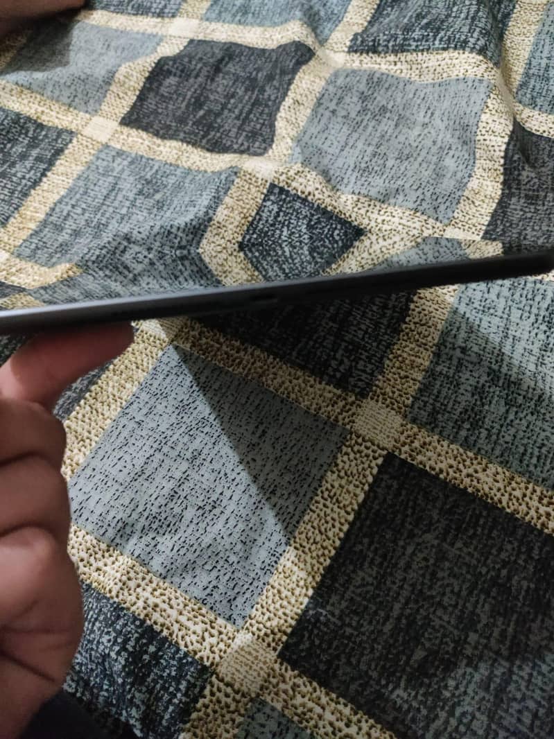 ipad 9 condition 10/10 2