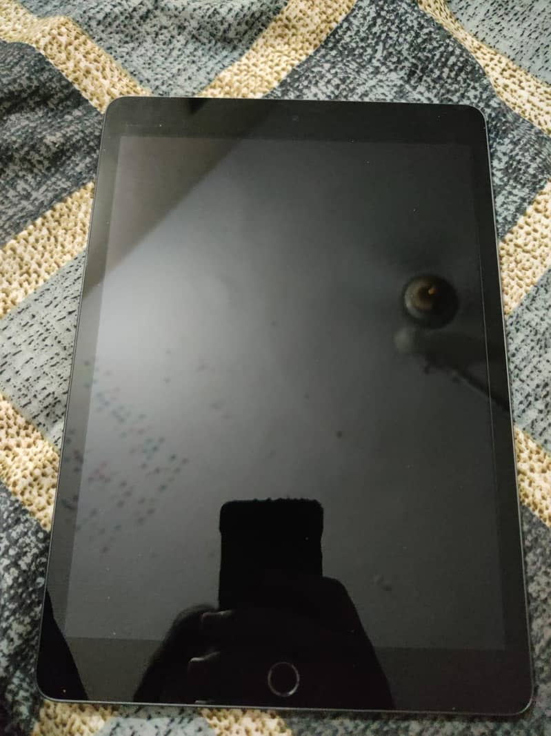 ipad 9 condition 10/10 4