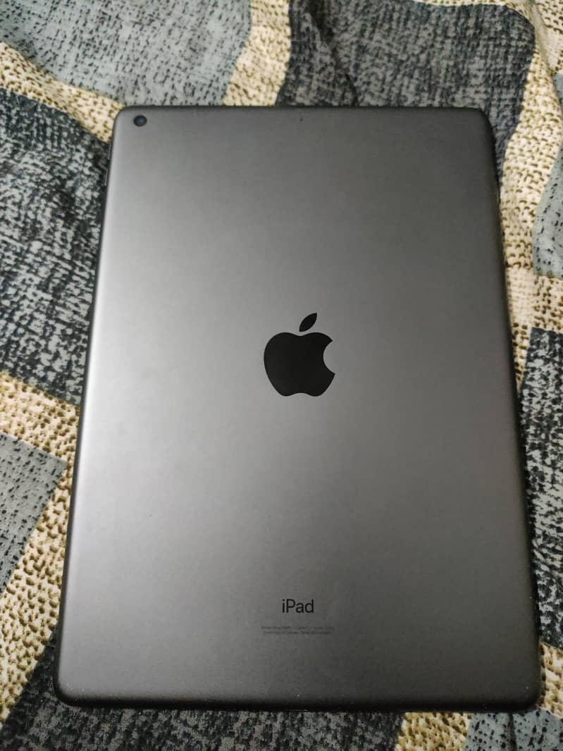 ipad 9 condition 10/10 7