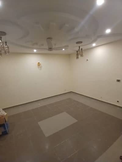 6.5 Marla Upper Portion For Rent Near Ucp University & Shaukat Khanam Chowk