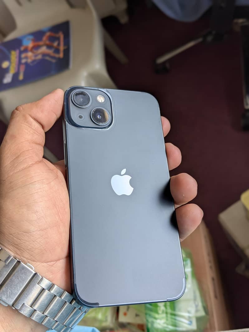 Iphone 13 4