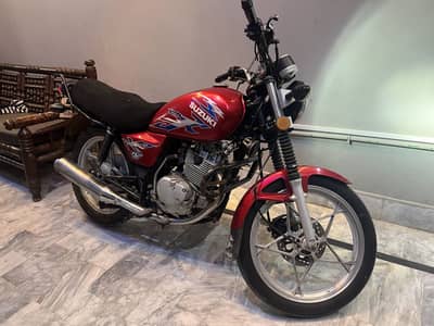 Suzuki GS 150 SE 2022