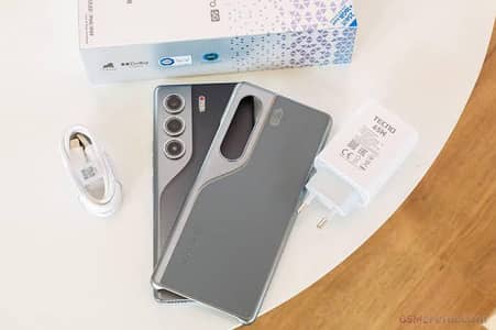 Tecno Camon 40 Pro / 10/10. Box Pack