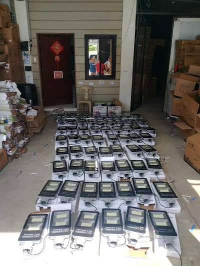 Solar led street light all in one 90w to 500w avble in stock