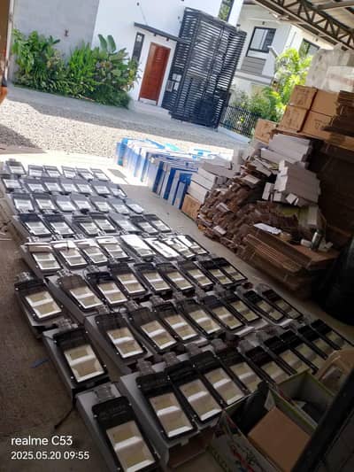 Solar led street light all in one 90w to 500w avble in stock