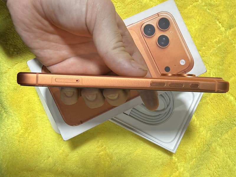 Iphone 17 pro max 6