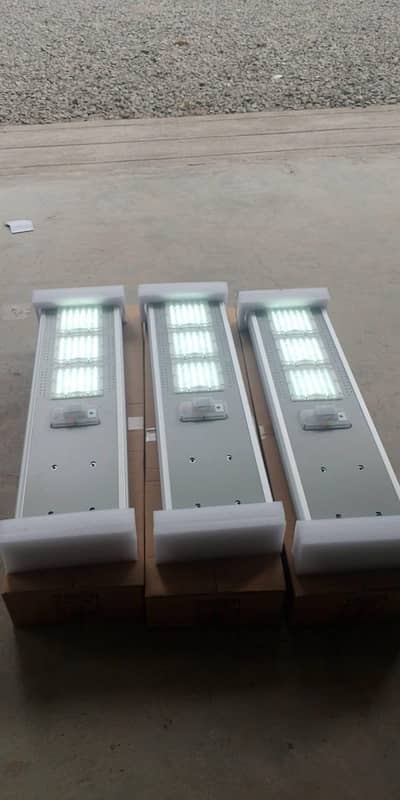 Solar led street light all in one 90w to 500w avble in stock