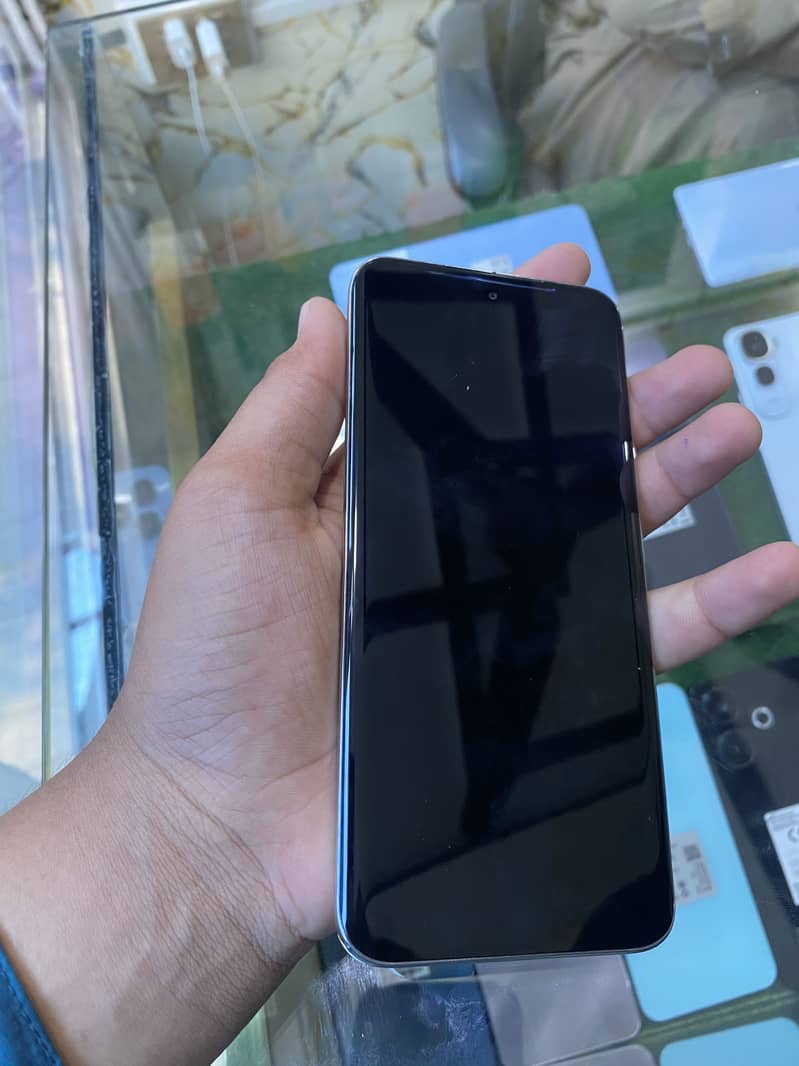 Tecno Camon 40 pro+ 1