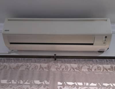 1.5 Ton Ac Acson  very good condition