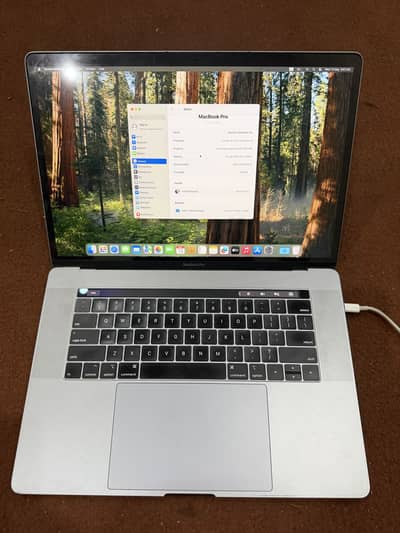 Macbook Pro i9 32/512 4GB Graphic Card