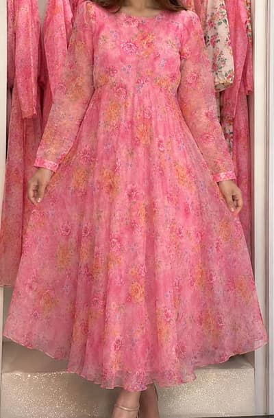 Pink floral 2 piece set organza dupatta + flare frok