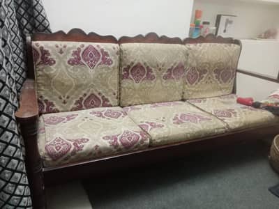 9 seater sofa set urgently sale