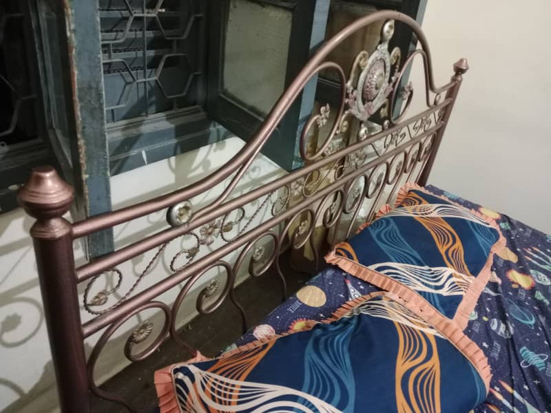 bed + 3