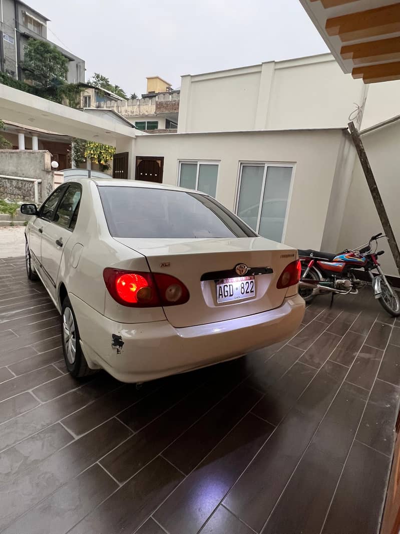 COROLLA XLI 4