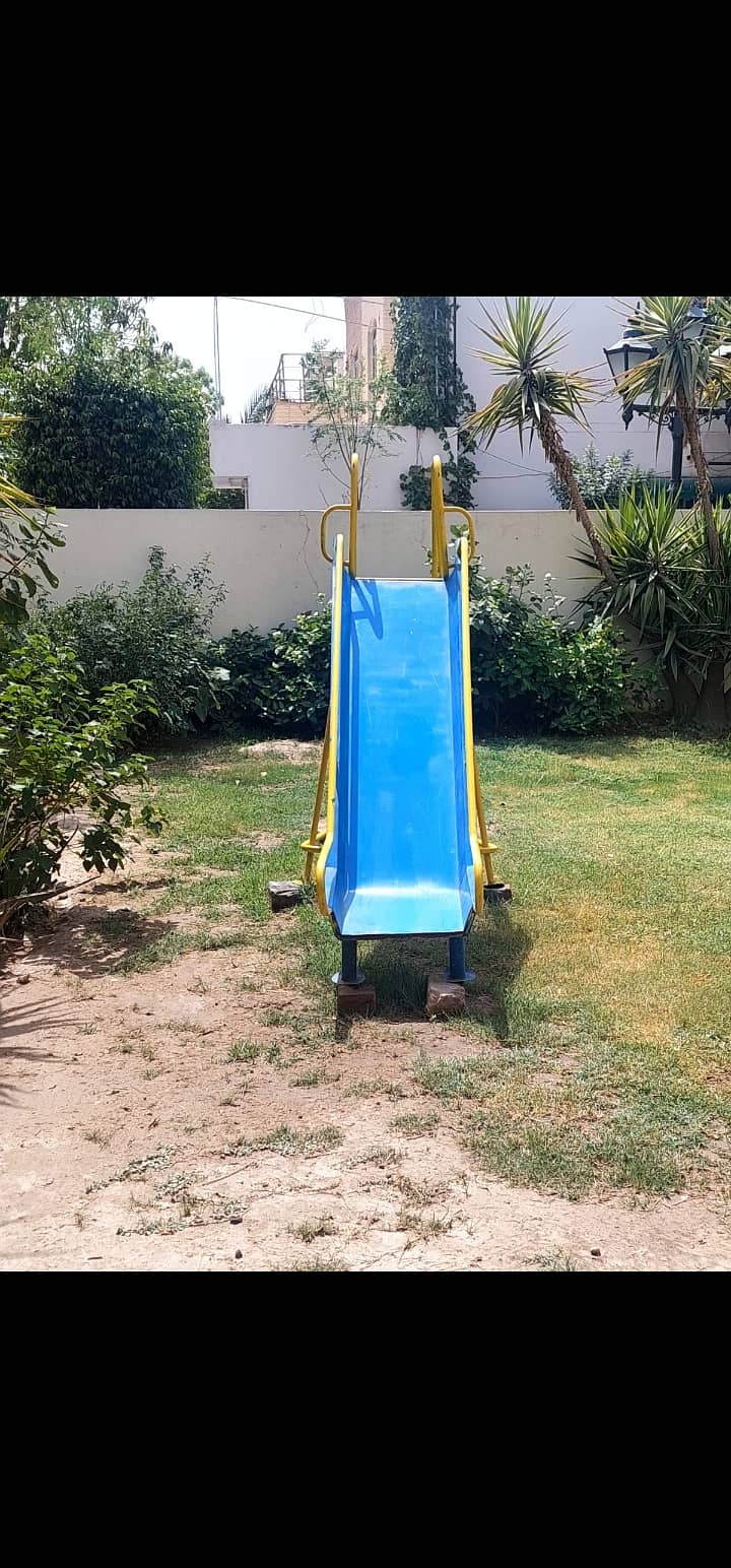 Solid iron slide 0