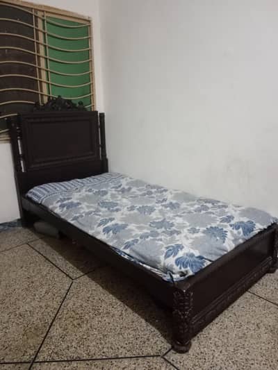 single Bed in good condition chocolate color