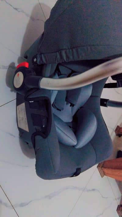 carry cot 3 months  used . kidlo