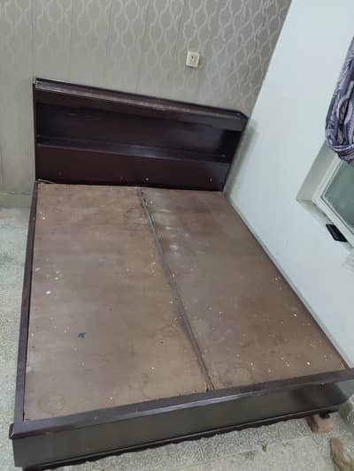 bed 2 side tables