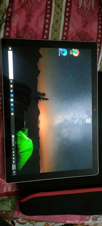 Microsoft Surface Pro 5 for xale in very good condition