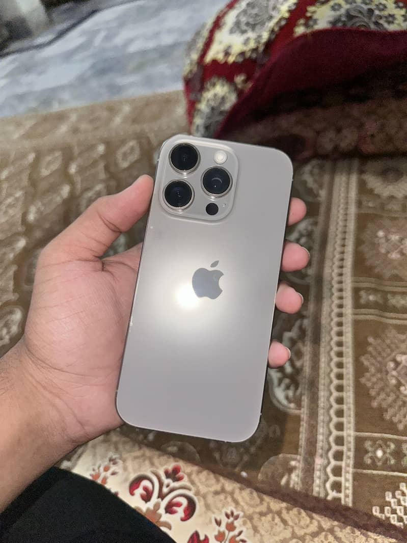 Iphone 16pro 2