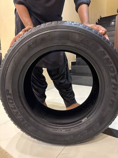 Revo Hilux tyres for sell just like brand new