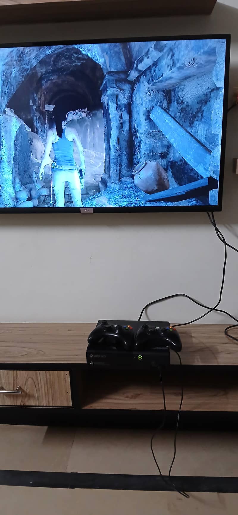 x box 360  with 2 wireless controller 1