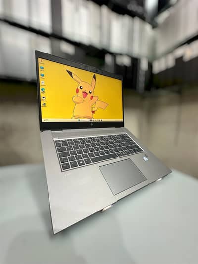 HP ZBook Studio G5 | Xeon E-2186M | 4GB Quadro P2000 | 16/512GB SSD
