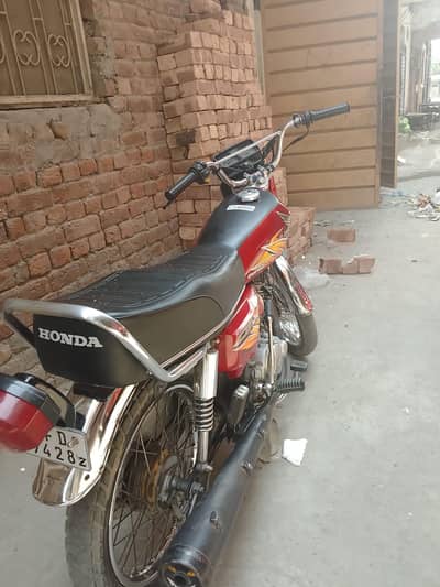 Honda 125cg 20/21 hai good condition biometric on the spot