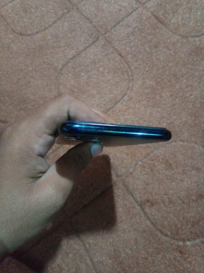 iphone 11 pro max 0