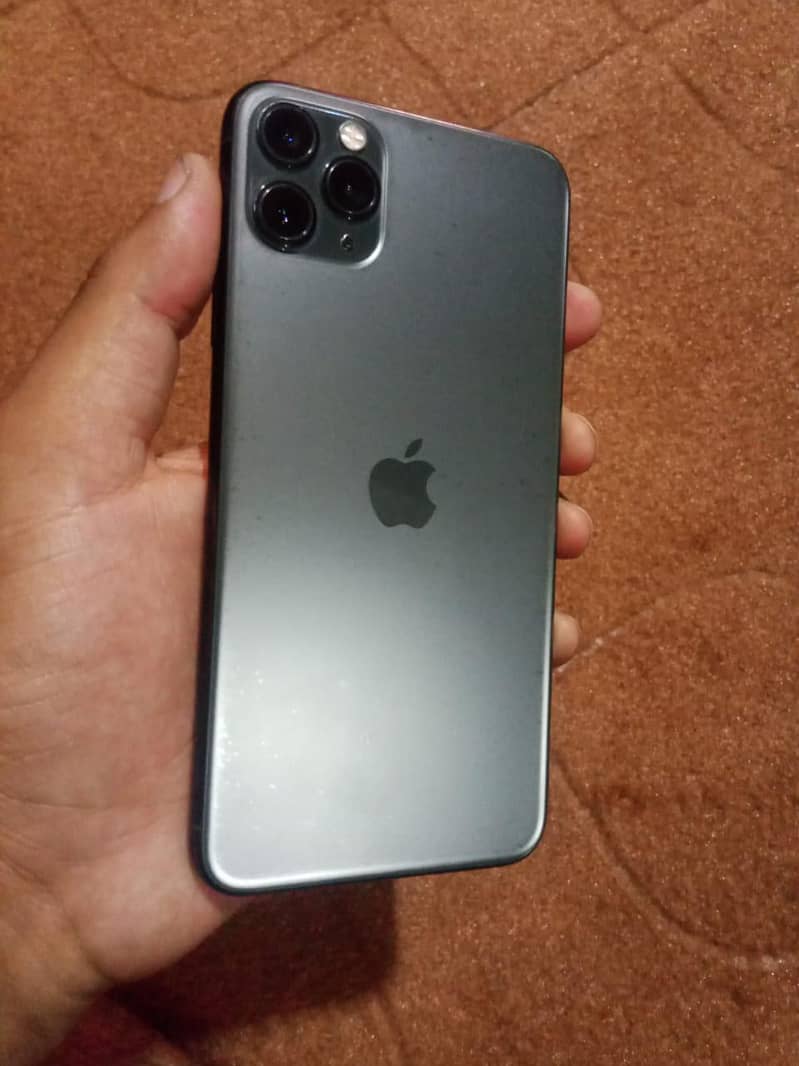 iphone 11 pro max 2