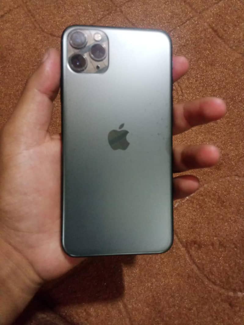 iphone 11 pro max 4